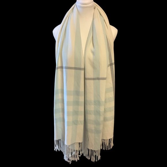 LOVE & LORE SOFT BLANKET SCARF/ SHAWL/ WRAP/ RAW & FRINGE ENDS - Picture 2 of 8